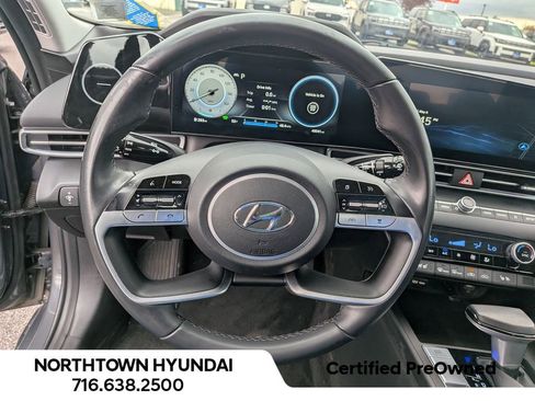 Certified 2023 Hyundai Elantra Limited FWD image 8