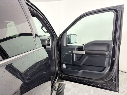 Certified 2020 Ford F150 Platinum w/ Equipment Group 701A Luxury image 31