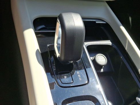 Certified 2023 Volvo XC60 B5 Plus w/ Climate Package AWD/4WD image 16