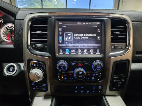 Used 2016 RAM 1500 Laramie w/ Convenience Group image 31