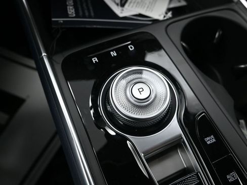 New 2026 Kia Carnival EX FWD image 23
