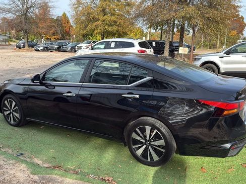 Used 2022 Nissan Altima 2.5 SV image 5
