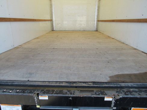 Used 2022 GMC Savana 3500 Extended w/ Power Convenience Package image 20