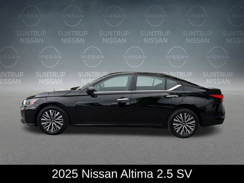 Used 2025 Nissan Altima 2.5 SV FWD image 2