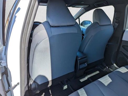 Used 2025 Toyota Corolla SE image 22