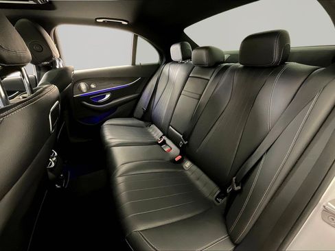 Used 2018 Mercedes-Benz E 300 image 22