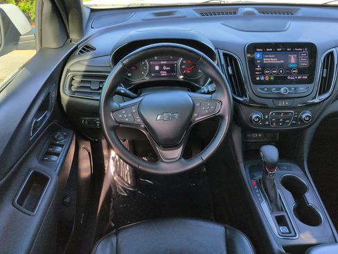 Used 2023 Chevrolet Equinox RS w/ RS Leather Package FWD image 15