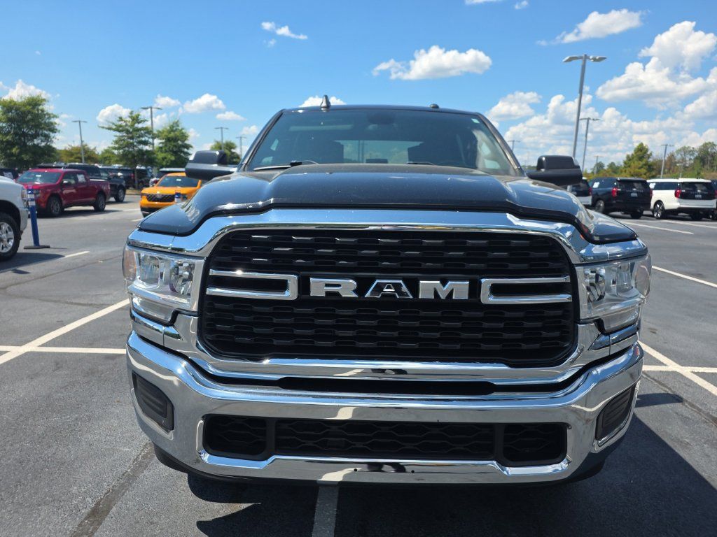Used 2022 RAM 2500 Big Horn AWD/4WD image 3