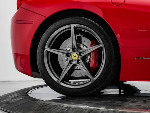 Used 2015 Ferrari 458 Italia Coupe RWD image 94