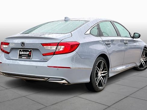 Used 2022 Honda Accord Touring image 12