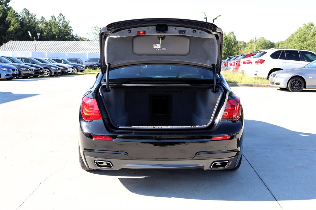 Used 2013 BMW 750Li RWD image 47