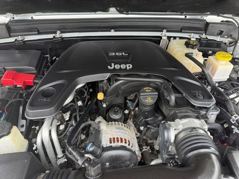 Certified 2020 Jeep Gladiator Rubicon AWD/4WD image 20