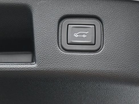 Used 2024 Chevrolet Blazer EV LT AWD/4WD image 28