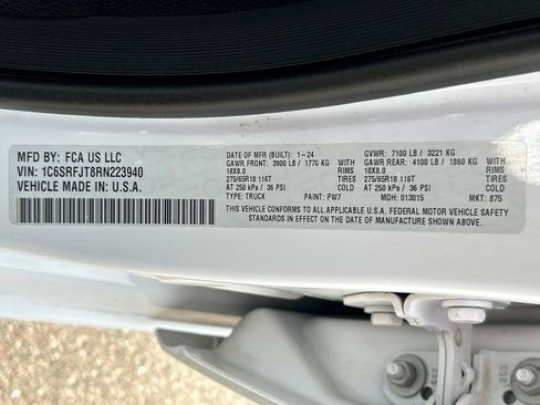 Used 2024 RAM 1500 Laramie image 33