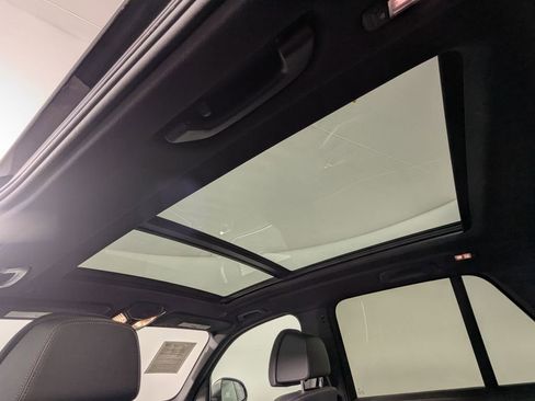 Used 2024 BMW X5 sDrive40i image 19