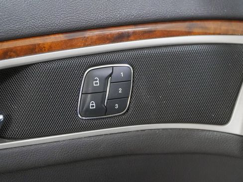 Used 2014 Lincoln MKZ image 18