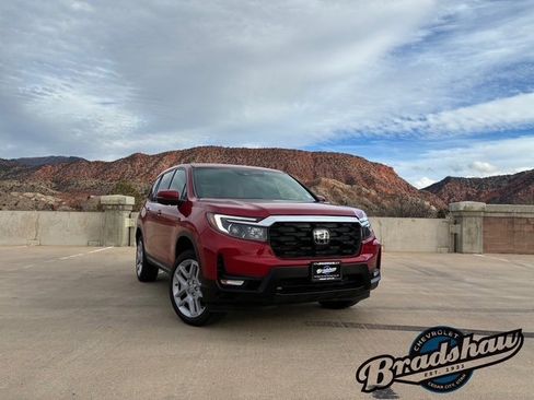 Used 2024 Honda Passport EX-L image 2