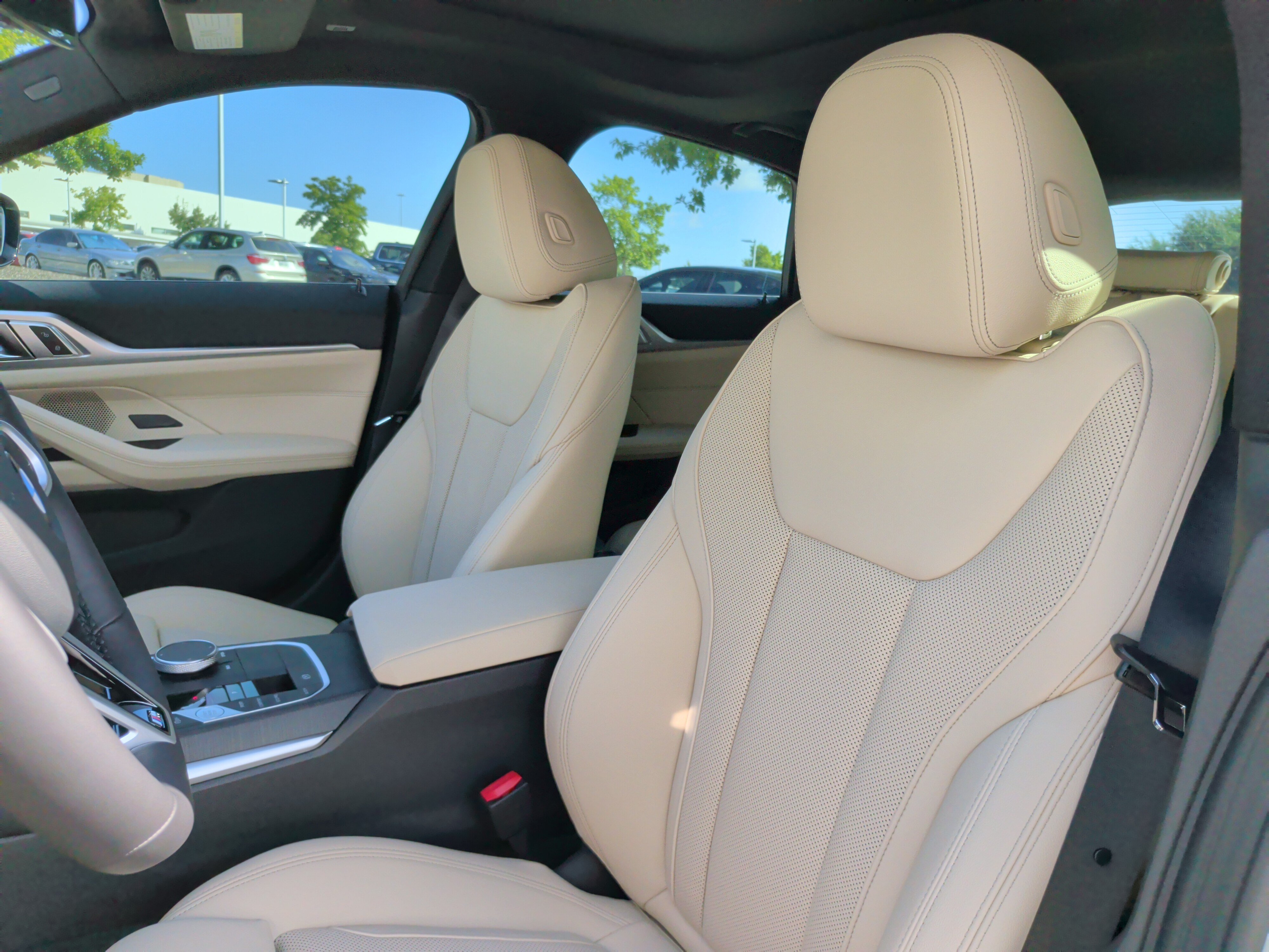 New 2026 BMW 430i xDrive w/ M Sport Package AWD/4WD image 26