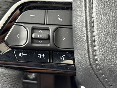 Used 2025 Toyota Tundra Platinum AWD/4WD image 24