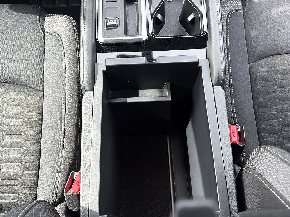 Certified 2025 Nissan Pathfinder SV FWD image 34