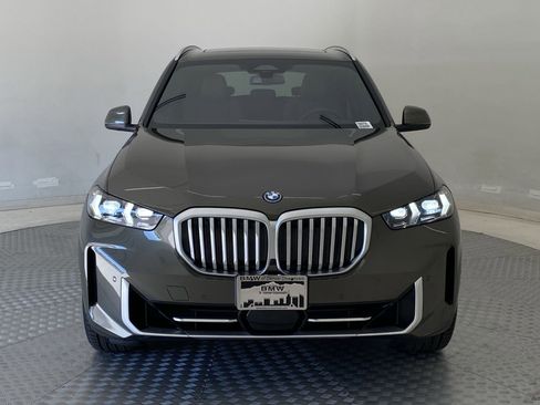 Used 2026 BMW X5 xDrive50e w/ Premium Package image 5