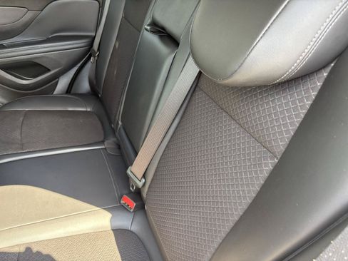 Used 2019 Buick Encore Preferred FWD image 31