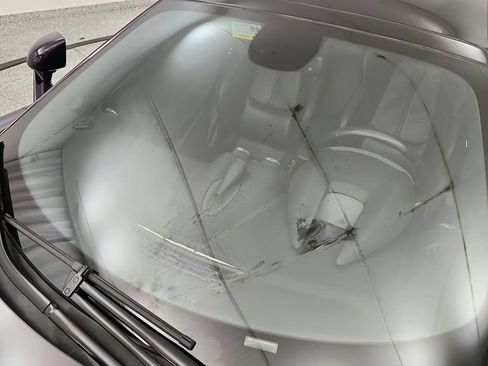 Used 2017 McLaren 570S RWD image 19