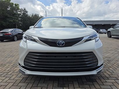Certified 2024 Toyota Sienna Limited