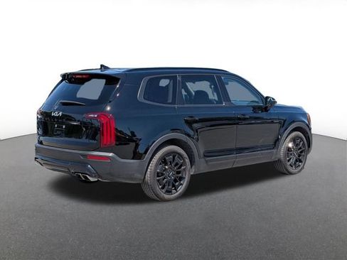 Used 2022 Kia Telluride EX w/ EX Premium Package AWD/4WD image 3