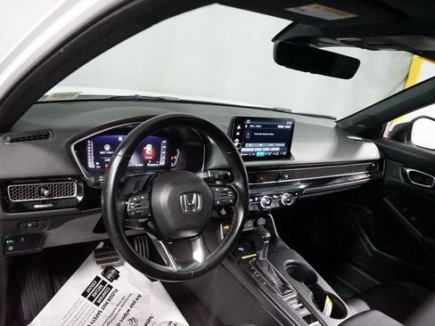 Used 2022 Honda Civic Sport Touring image 11