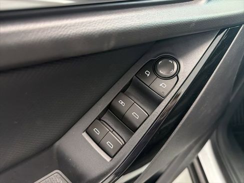 New 2026 Chevrolet Equinox LT image 13