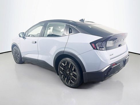 New 2026 Nissan Leaf Platinum+ w/ Cargo Package (Platinum+) image 5