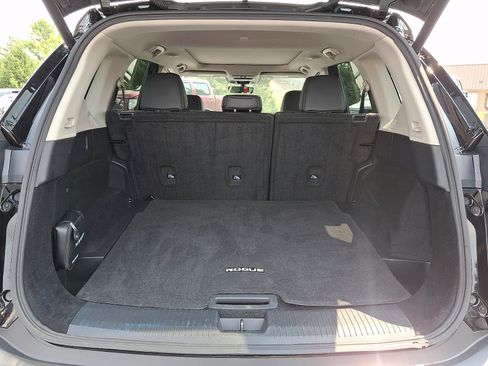 Certified 2023 Nissan Rogue SV w/ SV Premium B Package AWD/4WD image 29