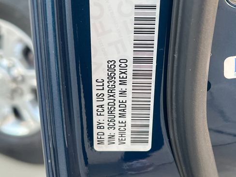 Used 2024 RAM 2500 Big Horn w/ Bed Utility Group image 30