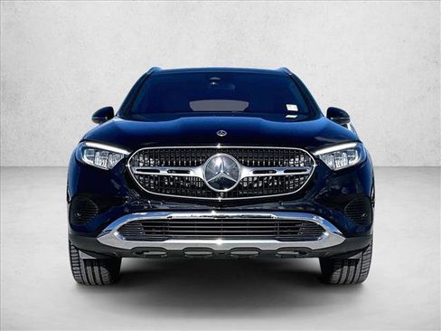 Used 2026 Mercedes-Benz GLC 300 image 3