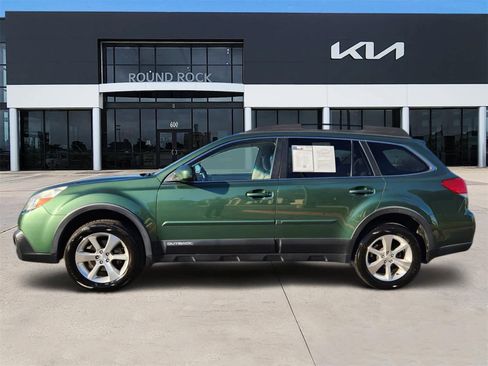 Used 2014 Subaru Outback 2.5i Limited image 4