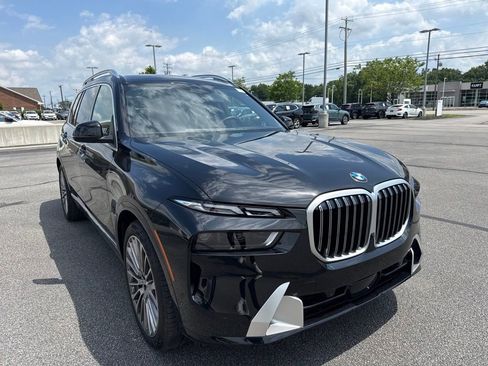 Used 2026 BMW X7 xDrive40i AWD/4WD image 1