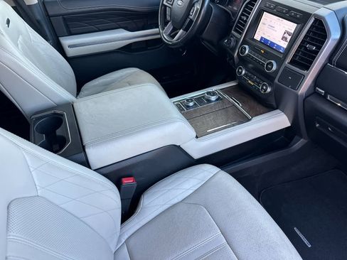 Used 2021 Ford Expedition Platinum AWD/4WD image 17