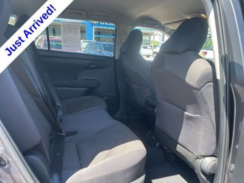 Used 2024 Toyota Highlander LE AWD/4WD image 31