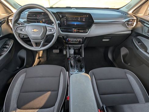 Used 2024 Chevrolet TrailBlazer LT image 9