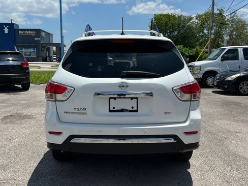 Used 2013 Nissan Pathfinder SV FWD image 7