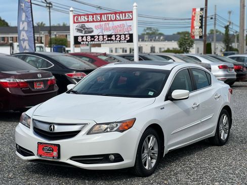 Used 2014 Acura ILX Hybrid w/ Technology Package FWD image 3