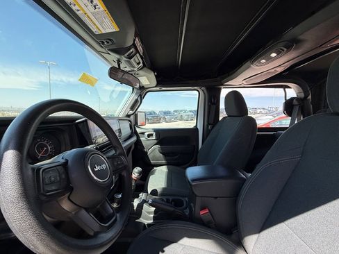 Used 2024 Jeep Wrangler Sport AWD/4WD image 13