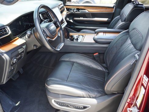 Used 2022 Jeep Grand Wagoneer Series III w/ Flexible Seating Group AWD/4WD image 13
