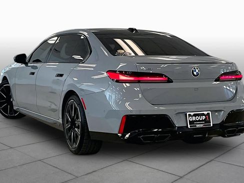 Used 2024 BMW 760i xDrive w/ Executive Package AWD/4WD image 11