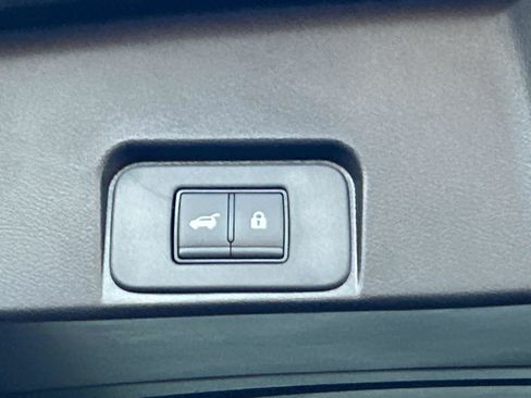 New 2026 Nissan Rogue SV w/ Cold Weather Package AWD/4WD image 18