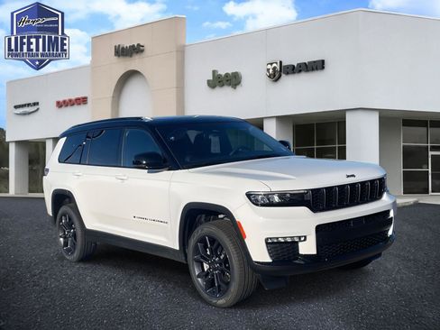 New 2025 Jeep Grand Cherokee L Limited image 1