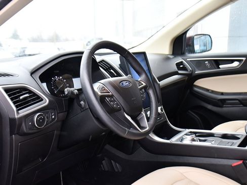 Used 2022 Ford Edge SEL w/ Convenience Package image 11