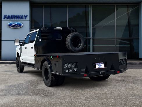 New 2024 Ford F350 XL w/ XL Chrome Package image 5