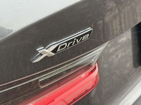 Used 2020 BMW 330i xDrive Sedan w/ Premium Package image 15